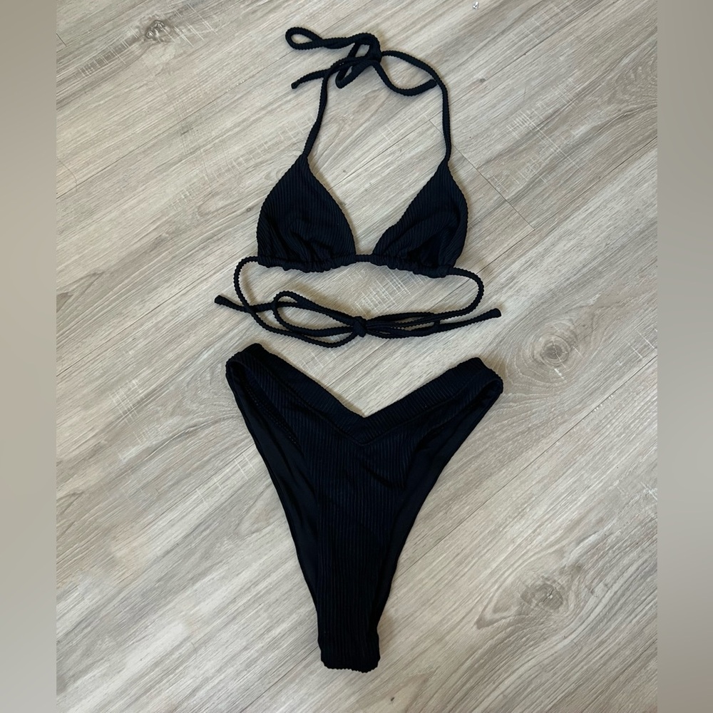 Ribbed Bikini